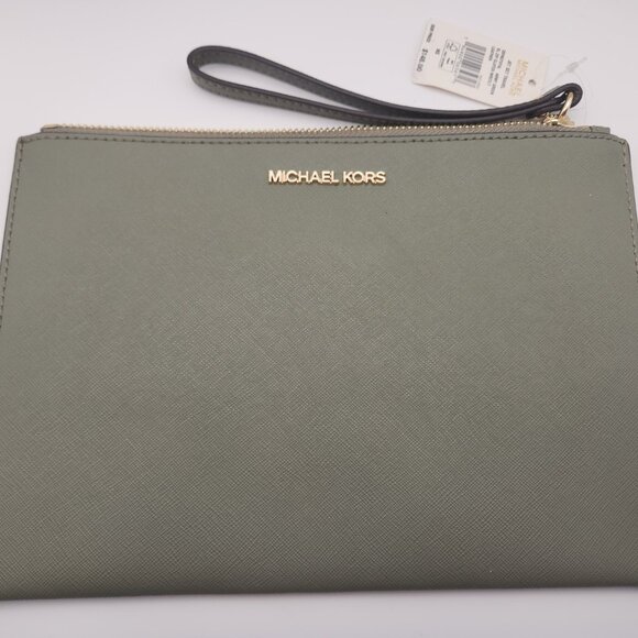 Michael Kors Ladies Large Clutch Wristlet Pouch Wallet NWT - Picture 1 of 2